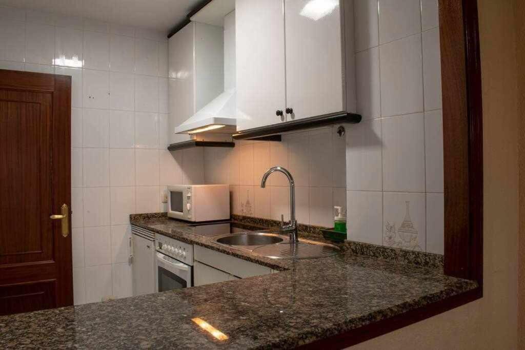 Apartamento Rodeira Vistas A La Ria Apartment Cangas do Morrazo Ngoại thất bức ảnh